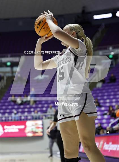 Thumbnail 3 in Pine View vs Mountain Crest (UHSAA 4A Quarterfinal) photogallery.