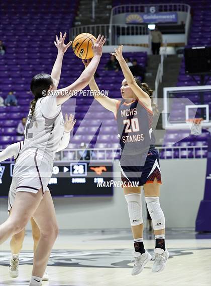 Thumbnail 1 in Pine View vs Mountain Crest (UHSAA 4A Quarterfinal) photogallery.