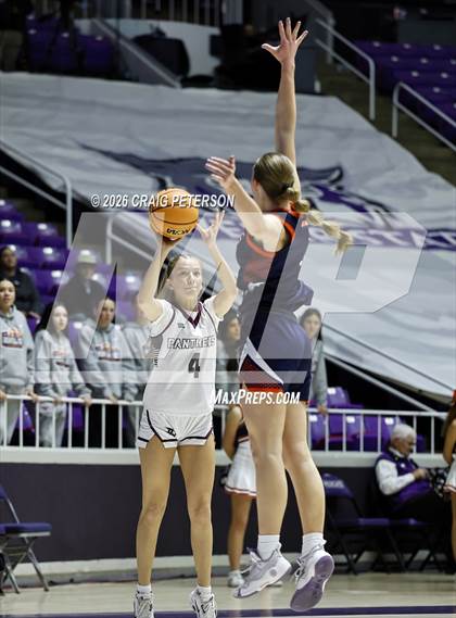 Thumbnail 3 in Pine View vs Mountain Crest (UHSAA 4A Quarterfinal) photogallery.