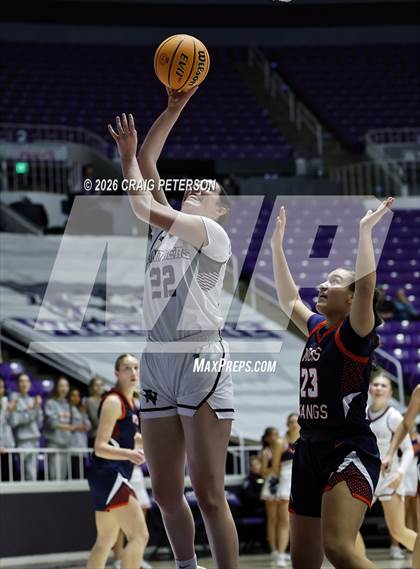 Thumbnail 2 in Pine View vs Mountain Crest (UHSAA 4A Quarterfinal) photogallery.