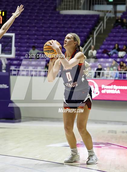 Thumbnail 1 in Pine View vs Mountain Crest (UHSAA 4A Quarterfinal) photogallery.