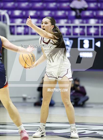 Thumbnail 3 in Pine View vs Mountain Crest (UHSAA 4A Quarterfinal) photogallery.