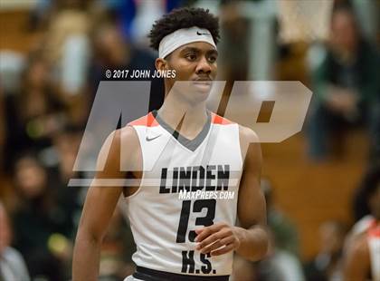 Thumbnail 3 in Point Pleasant Beach vs. Linden photogallery.