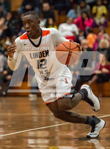 Thumbnail 1 in Point Pleasant Beach vs. Linden photogallery.