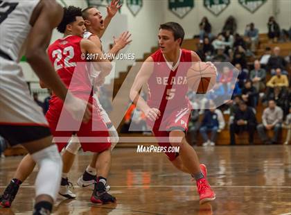 Thumbnail 2 in Point Pleasant Beach vs. Linden photogallery.