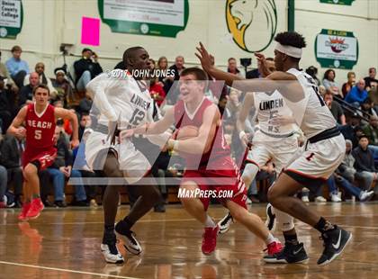 Thumbnail 2 in Point Pleasant Beach vs. Linden photogallery.
