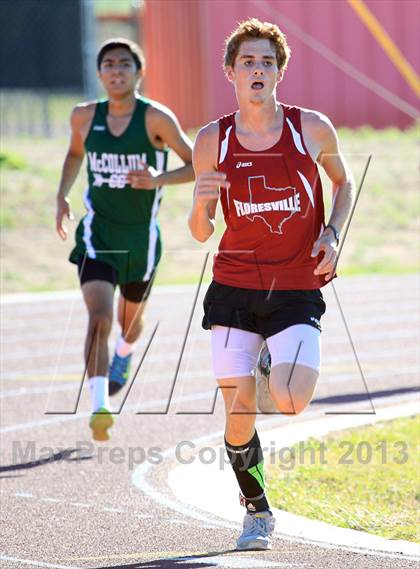 Thumbnail 3 in Uvalde@ District 29 4A Meet photogallery.