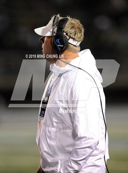 Thumbnail 3 in De La Salle vs. St. John Bosco (CIF State Open Final) photogallery.