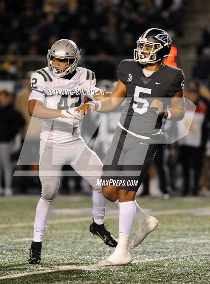 Thumbnail 2 in De La Salle vs. St. John Bosco (CIF State Open Final) photogallery.