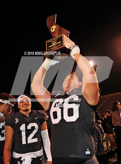 Thumbnail 2 in De La Salle vs. St. John Bosco (CIF State Open Final) photogallery.