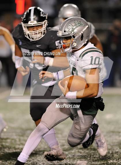 Thumbnail 3 in De La Salle vs. St. John Bosco (CIF State Open Final) photogallery.
