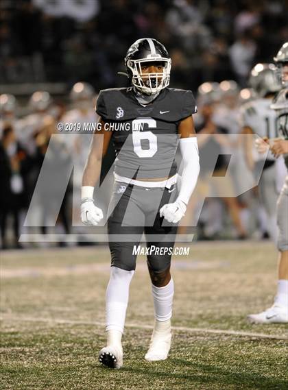 Thumbnail 3 in De La Salle vs. St. John Bosco (CIF State Open Final) photogallery.
