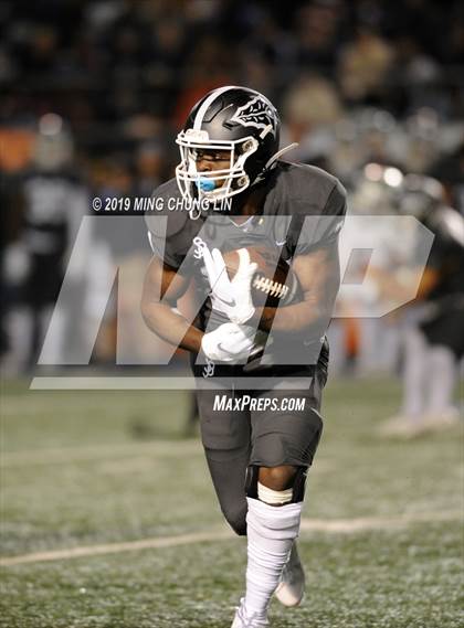 Thumbnail 3 in De La Salle vs. St. John Bosco (CIF State Open Final) photogallery.
