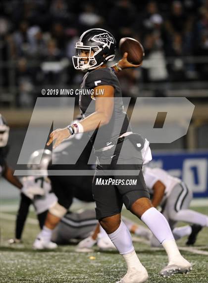 Thumbnail 1 in De La Salle vs. St. John Bosco (CIF State Open Final) photogallery.