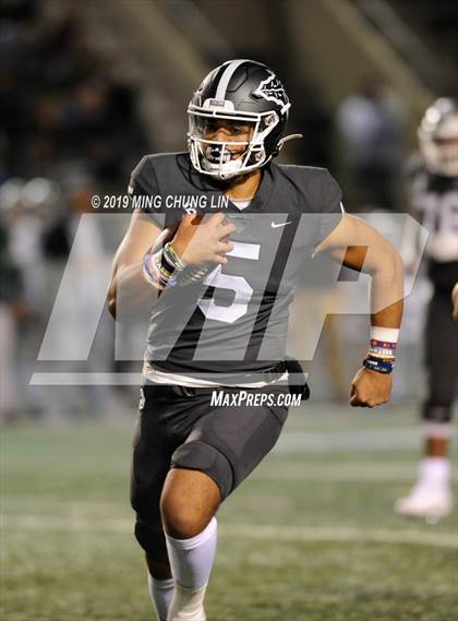 Thumbnail 2 in De La Salle vs. St. John Bosco (CIF State Open Final) photogallery.