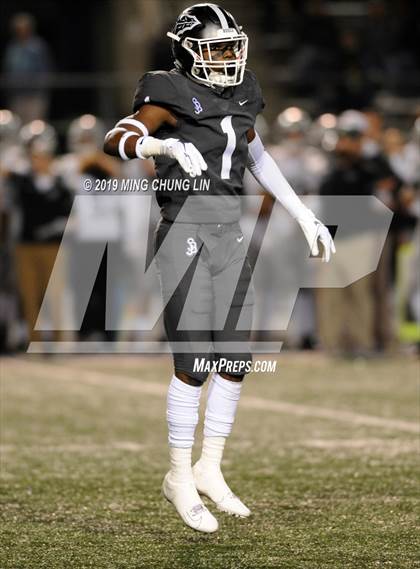 Thumbnail 2 in De La Salle vs. St. John Bosco (CIF State Open Final) photogallery.