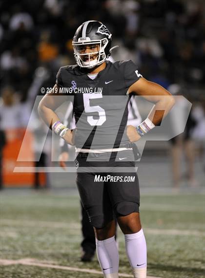 Thumbnail 2 in De La Salle vs. St. John Bosco (CIF State Open Final) photogallery.