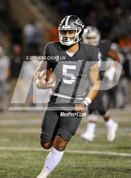 Thumbnail 1 in De La Salle vs. St. John Bosco (CIF State Open Final) photogallery.