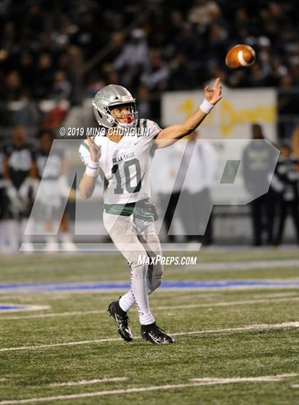 Thumbnail 2 in De La Salle vs. St. John Bosco (CIF State Open Final) photogallery.