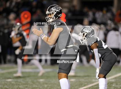 Thumbnail 2 in De La Salle vs. St. John Bosco (CIF State Open Final) photogallery.