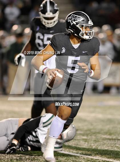 Thumbnail 2 in De La Salle vs. St. John Bosco (CIF State Open Final) photogallery.