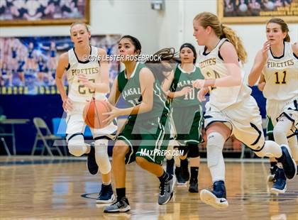 Thumbnail 2 in Pearsall vs Poth Fr photogallery.