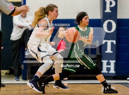 Thumbnail 3 in Pearsall vs Poth Fr photogallery.