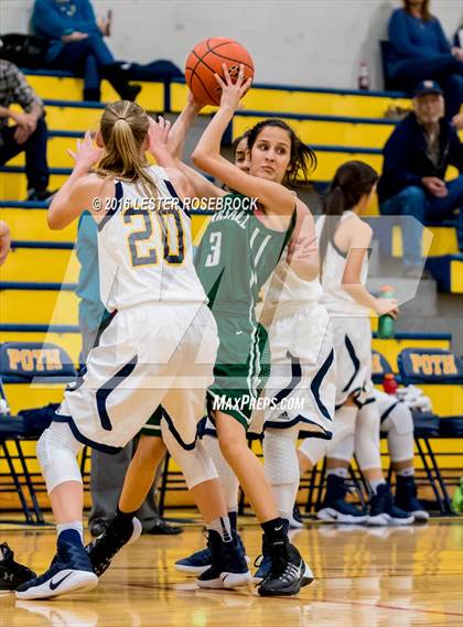 Thumbnail 3 in Pearsall vs Poth Fr photogallery.