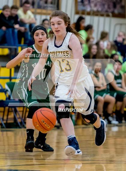 Thumbnail 2 in Pearsall vs Poth Fr photogallery.