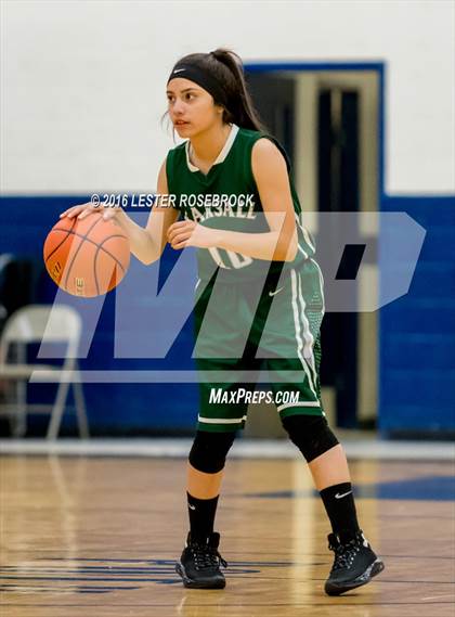 Thumbnail 1 in Pearsall vs Poth Fr photogallery.