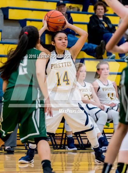 Thumbnail 2 in Pearsall vs Poth Fr photogallery.