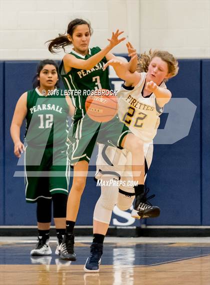 Thumbnail 1 in Pearsall vs Poth Fr photogallery.