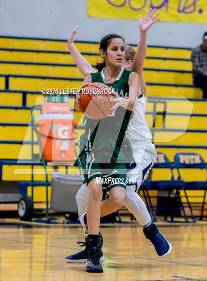 Thumbnail 3 in Pearsall vs Poth Fr photogallery.