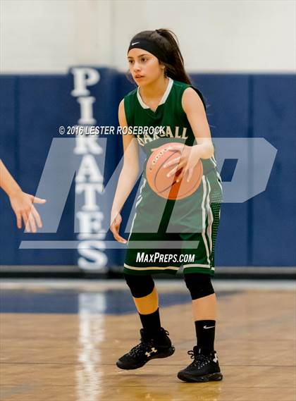 Thumbnail 1 in Pearsall vs Poth Fr photogallery.