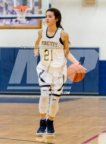 Thumbnail 1 in Pearsall vs Poth Fr photogallery.