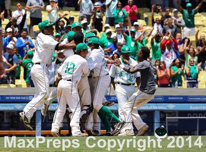 Thumbnail 3 in Dorsey vs. Van Nuys (CIF L.A. City D2 Final) photogallery.