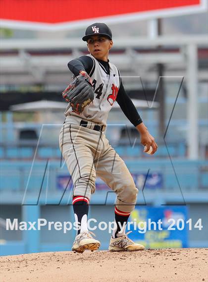 Thumbnail 1 in Dorsey vs. Van Nuys (CIF L.A. City D2 Final) photogallery.