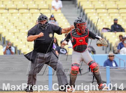 Thumbnail 2 in Dorsey vs. Van Nuys (CIF L.A. City D2 Final) photogallery.