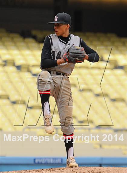 Thumbnail 3 in Dorsey vs. Van Nuys (CIF L.A. City D2 Final) photogallery.