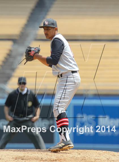 Thumbnail 1 in Dorsey vs. Van Nuys (CIF L.A. City D2 Final) photogallery.