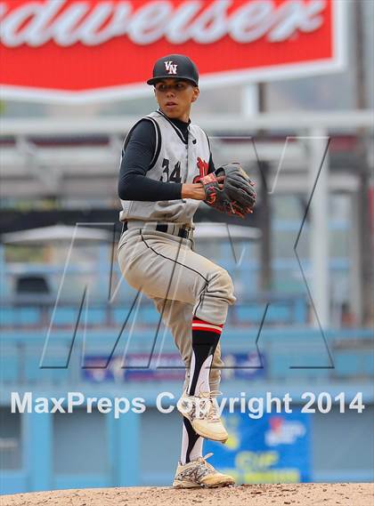 Thumbnail 3 in Dorsey vs. Van Nuys (CIF L.A. City D2 Final) photogallery.
