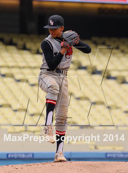 Thumbnail 1 in Dorsey vs. Van Nuys (CIF L.A. City D2 Final) photogallery.