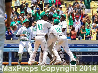 Thumbnail 2 in Dorsey vs. Van Nuys (CIF L.A. City D2 Final) photogallery.