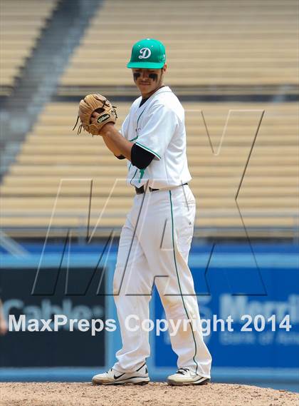 Thumbnail 3 in Dorsey vs. Van Nuys (CIF L.A. City D2 Final) photogallery.