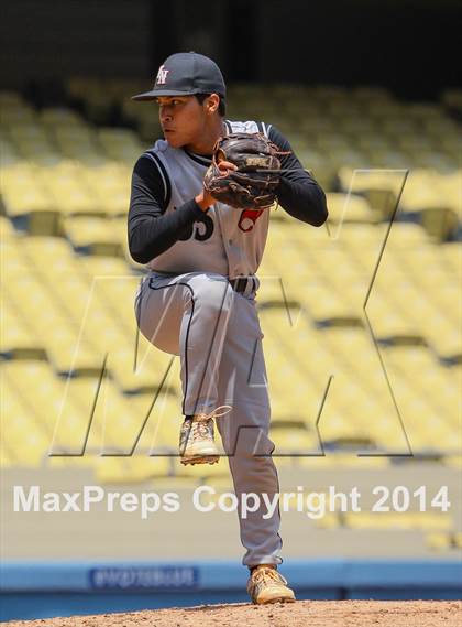 Thumbnail 3 in Dorsey vs. Van Nuys (CIF L.A. City D2 Final) photogallery.