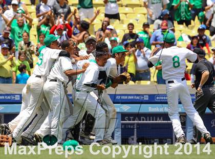 Thumbnail 2 in Dorsey vs. Van Nuys (CIF L.A. City D2 Final) photogallery.