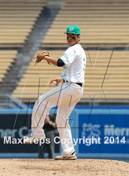 Thumbnail 1 in Dorsey vs. Van Nuys (CIF L.A. City D2 Final) photogallery.