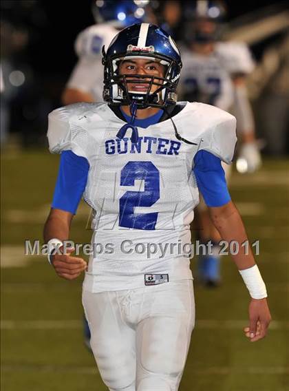 Thumbnail 3 in Lone Oak vs. Gunter (2A Division 2 Semifinals) photogallery.