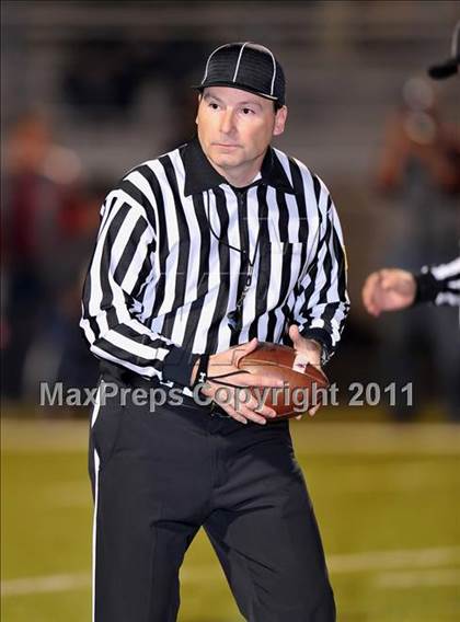 Thumbnail 1 in Lone Oak vs. Gunter (2A Division 2 Semifinals) photogallery.