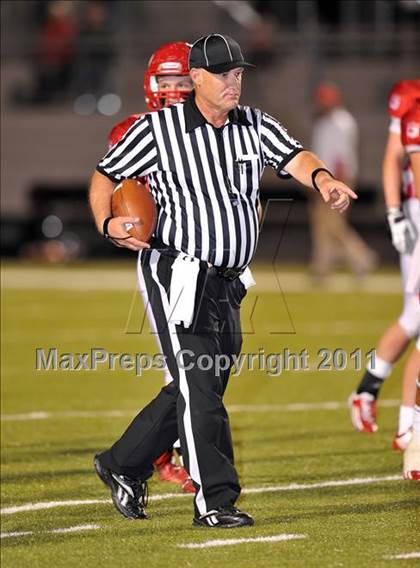 Thumbnail 2 in Lone Oak vs. Gunter (2A Division 2 Semifinals) photogallery.